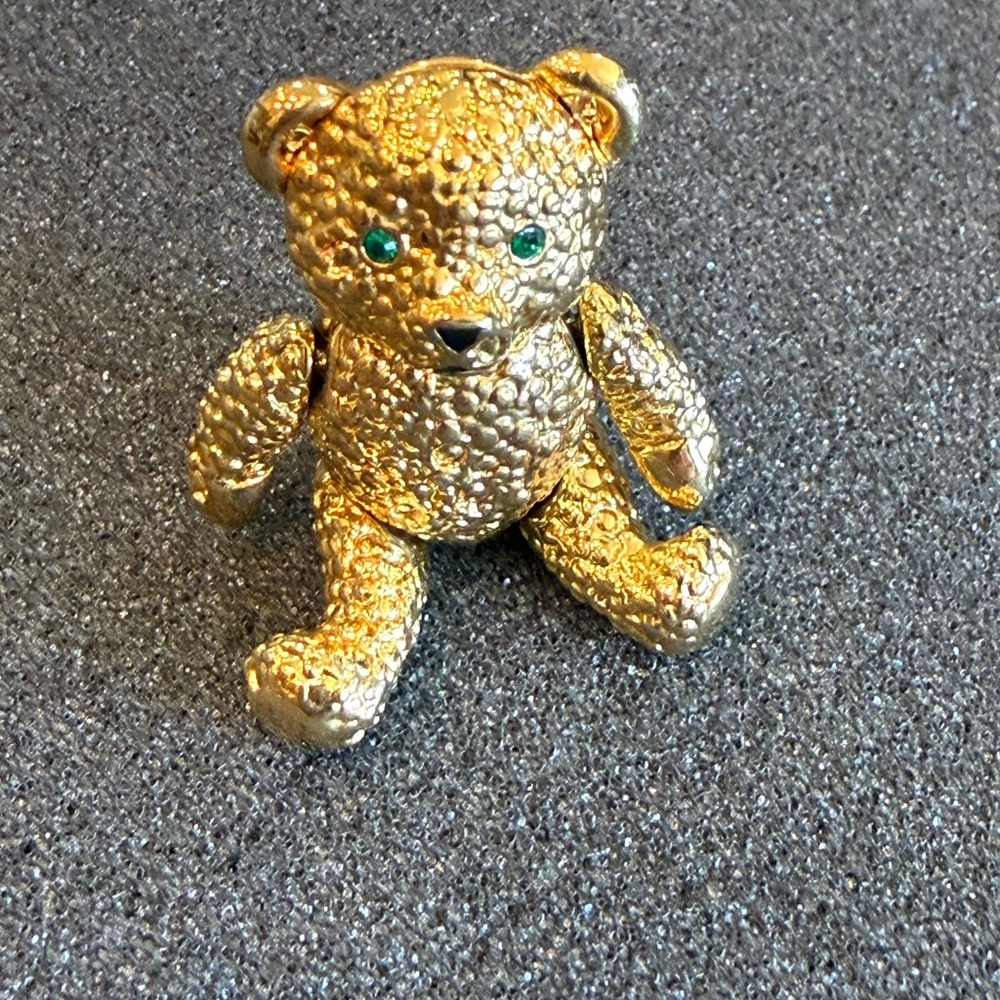 Vintage Napier Articulated Teddy Bear Brooch Gold Tone Green Rhinestone Eyes Pin